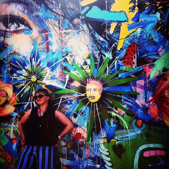 Meet your Posher, Tracy - Picture 1 of 1